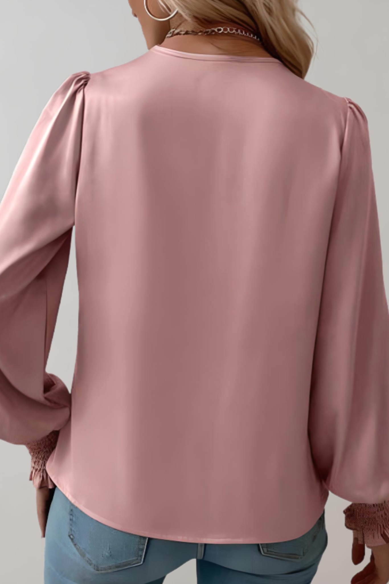 Quinn Elegantní Halenka s Dlouhým Rukávem a Výstřihem do V