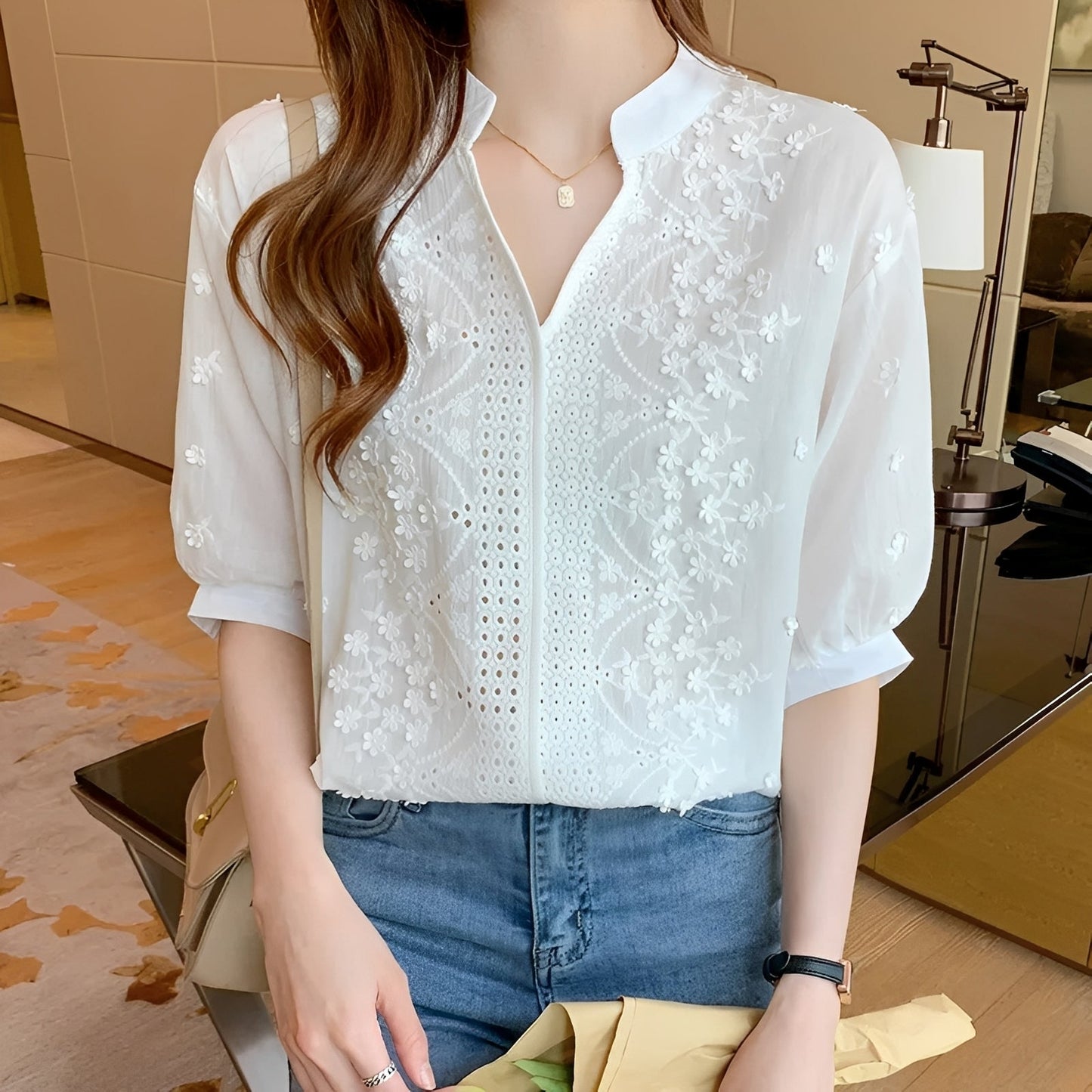 Camille – Bílá Chemise Chic a Pohodlná
